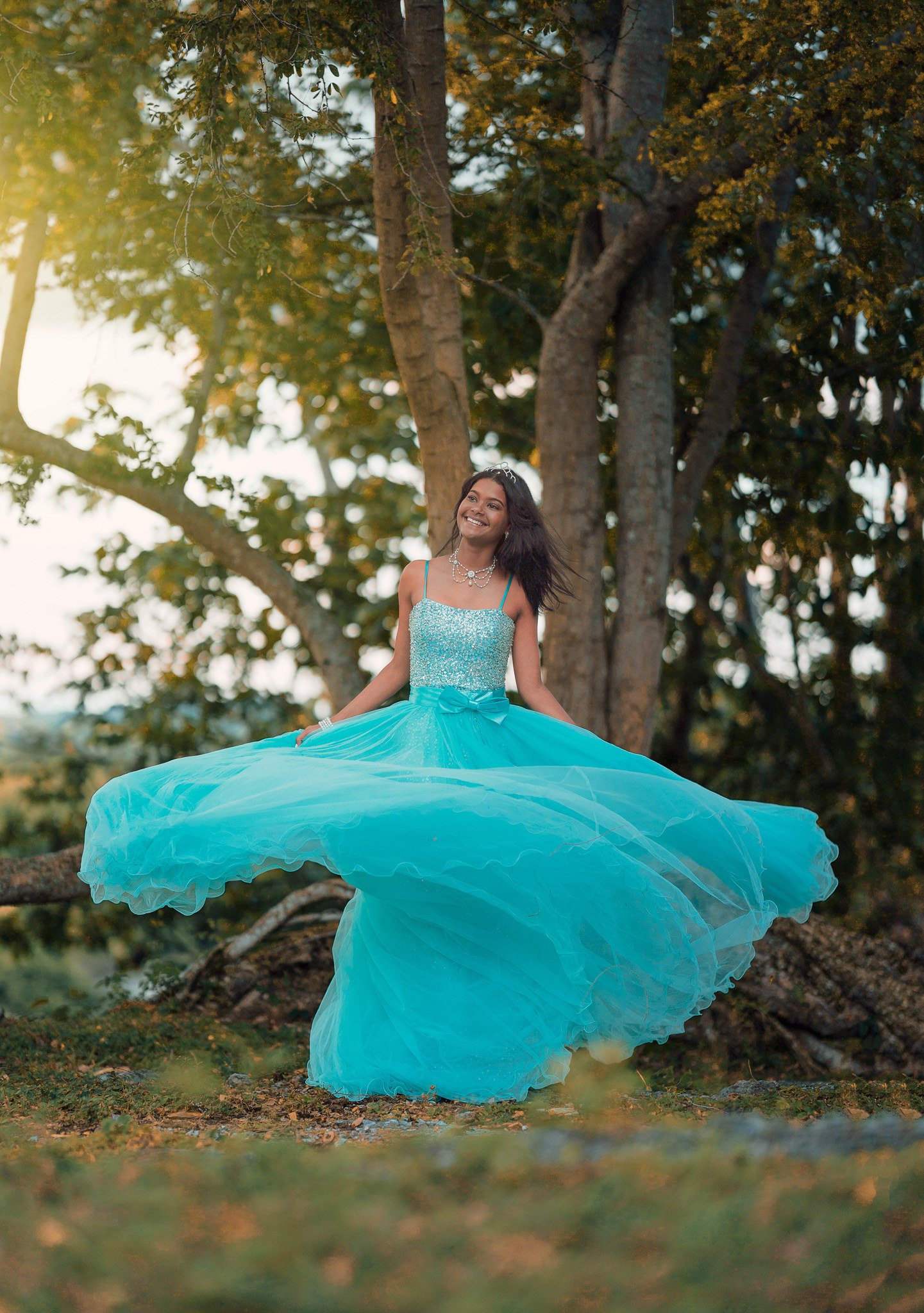 Quinceañera portrait by RO MEDIA